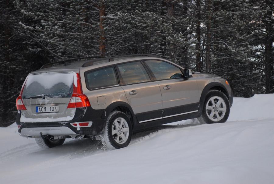  Volvo XC70 3.2 AWD 2008 года  (фото 26 из 68)